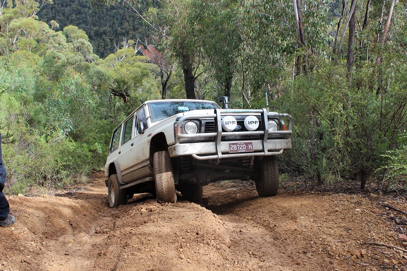 WS-stuck-on-steep-climb-out-of-castleburn-creek